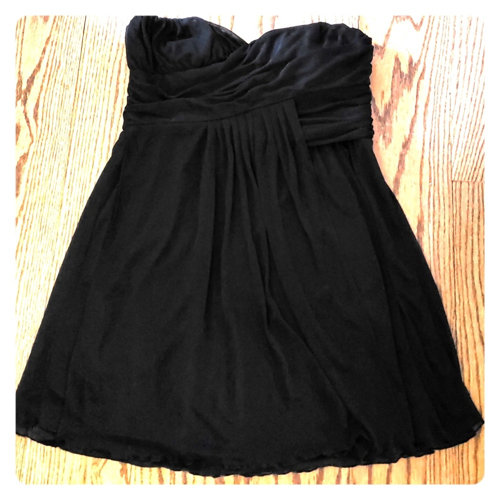 Black strapless sweetheart neckline dress